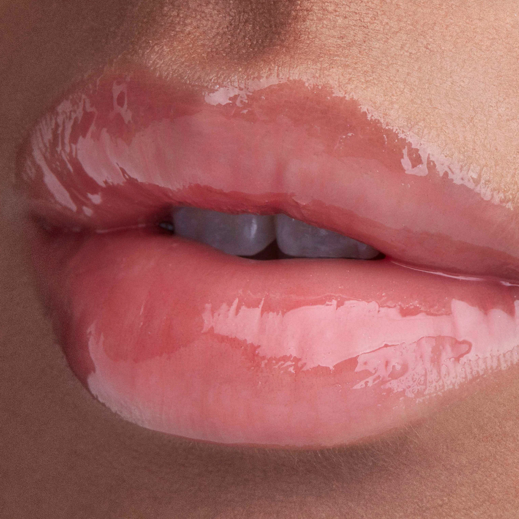 Plumping Lip Glaze - Image 18