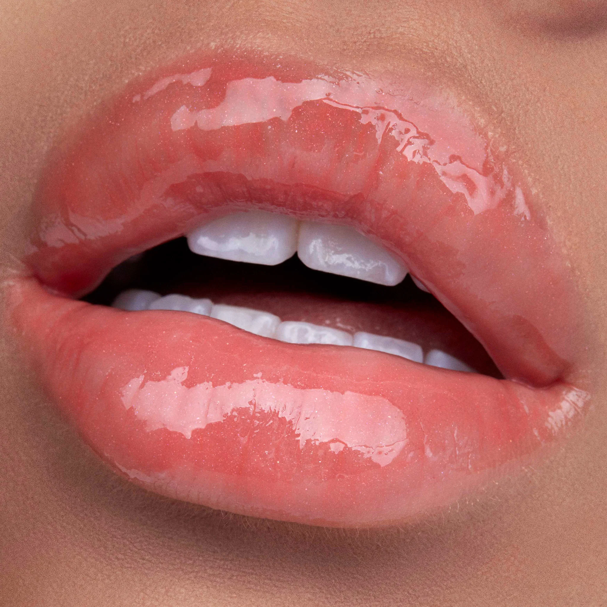 Plumping Lip Glaze - Image 33