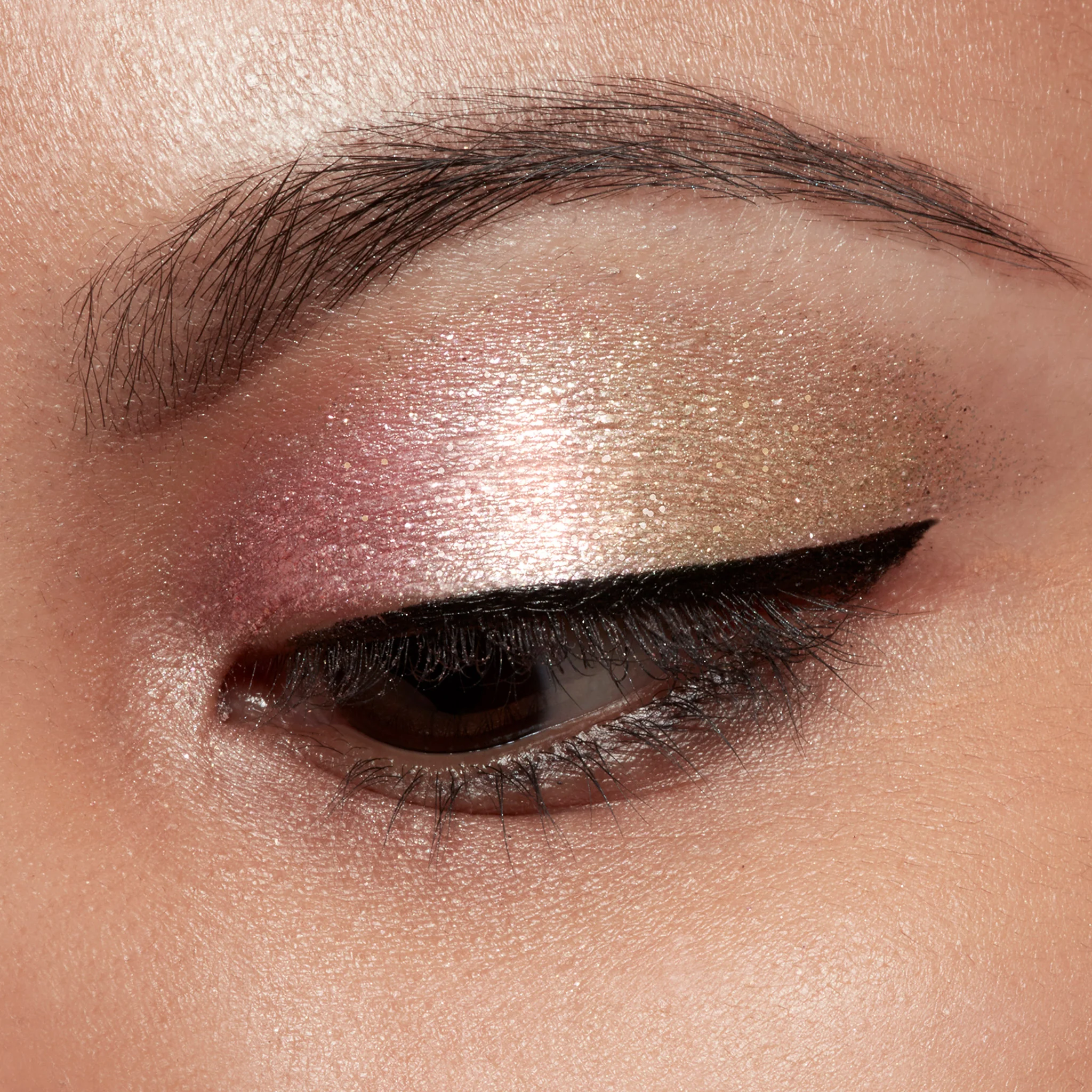 Glitter & Glow Liquid Eye Shadow - Image 4