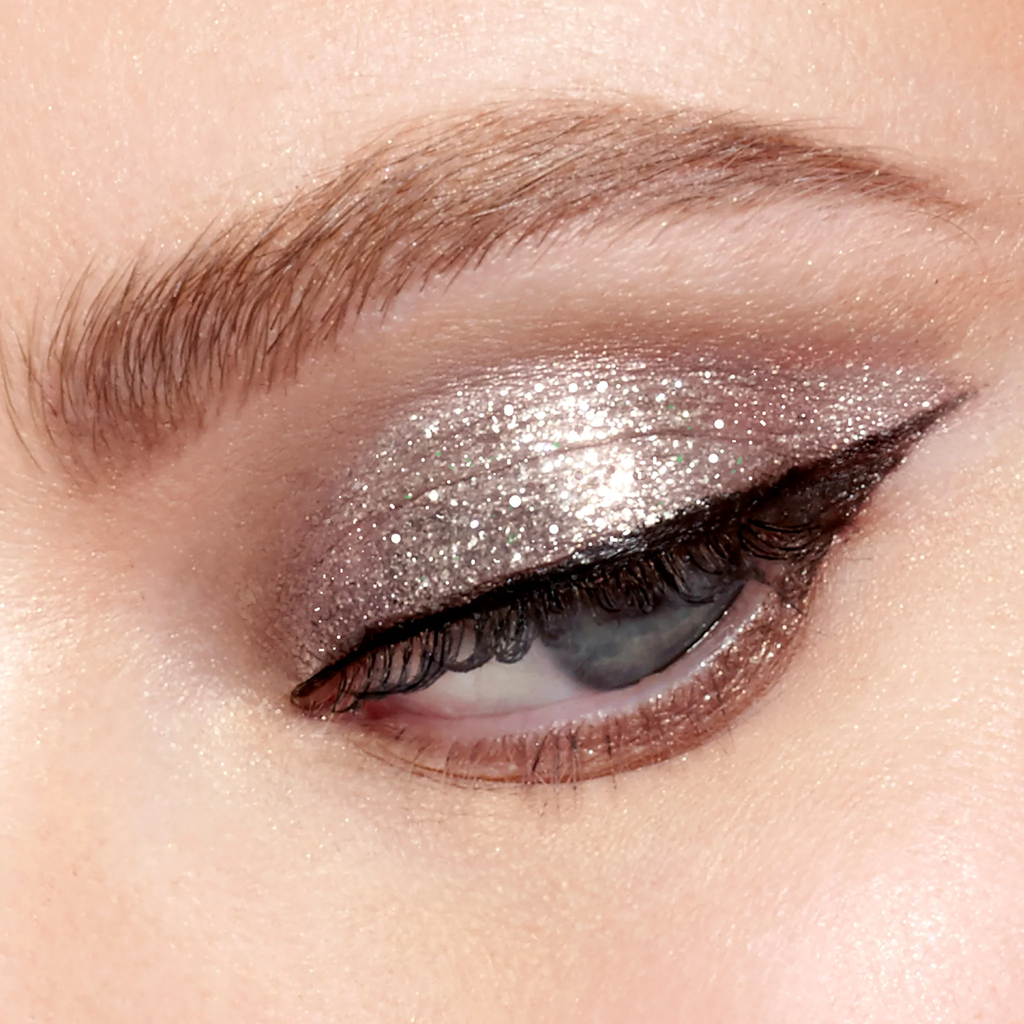 Glitter & Glow Liquid Eye Shadow - Image 7