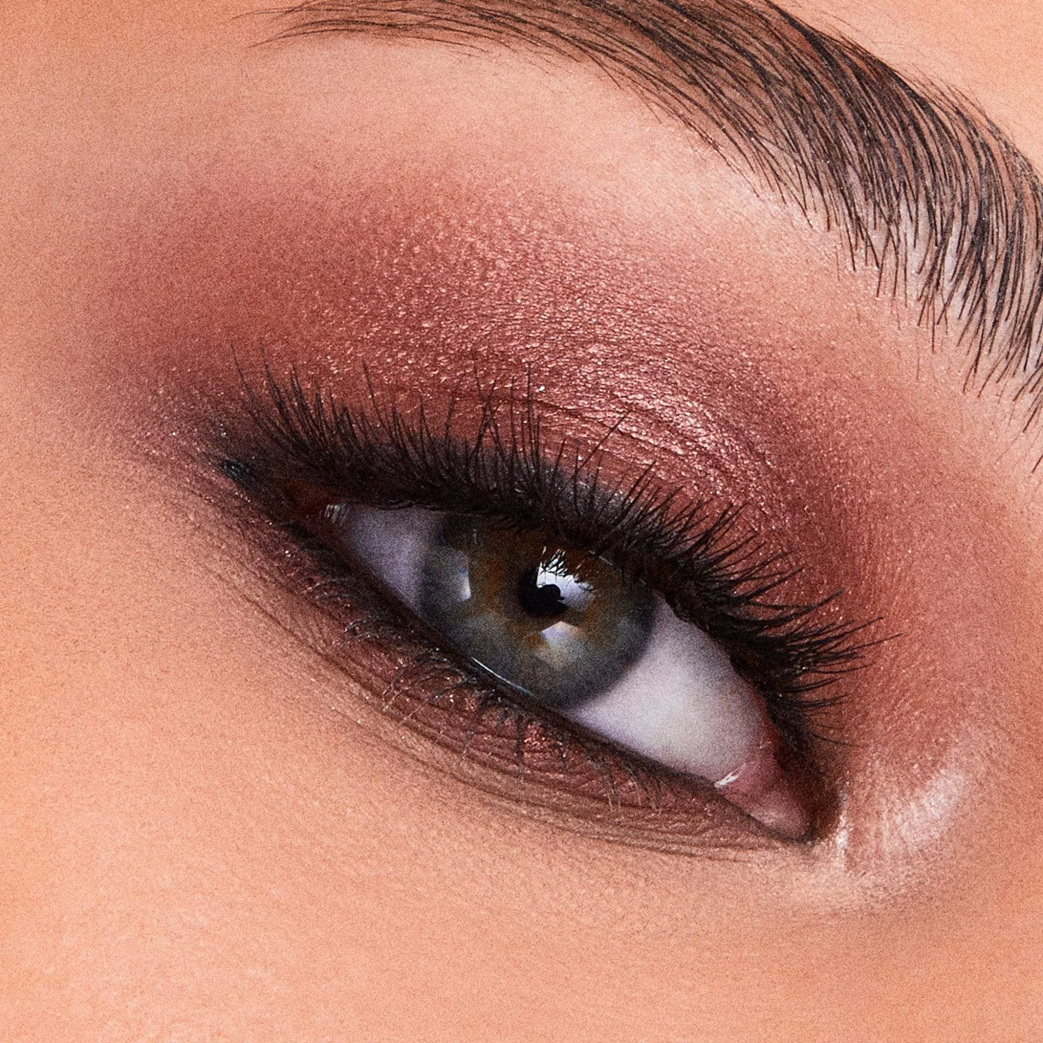 Shimmer & Glow Liquid Eye Shadow - Image 12