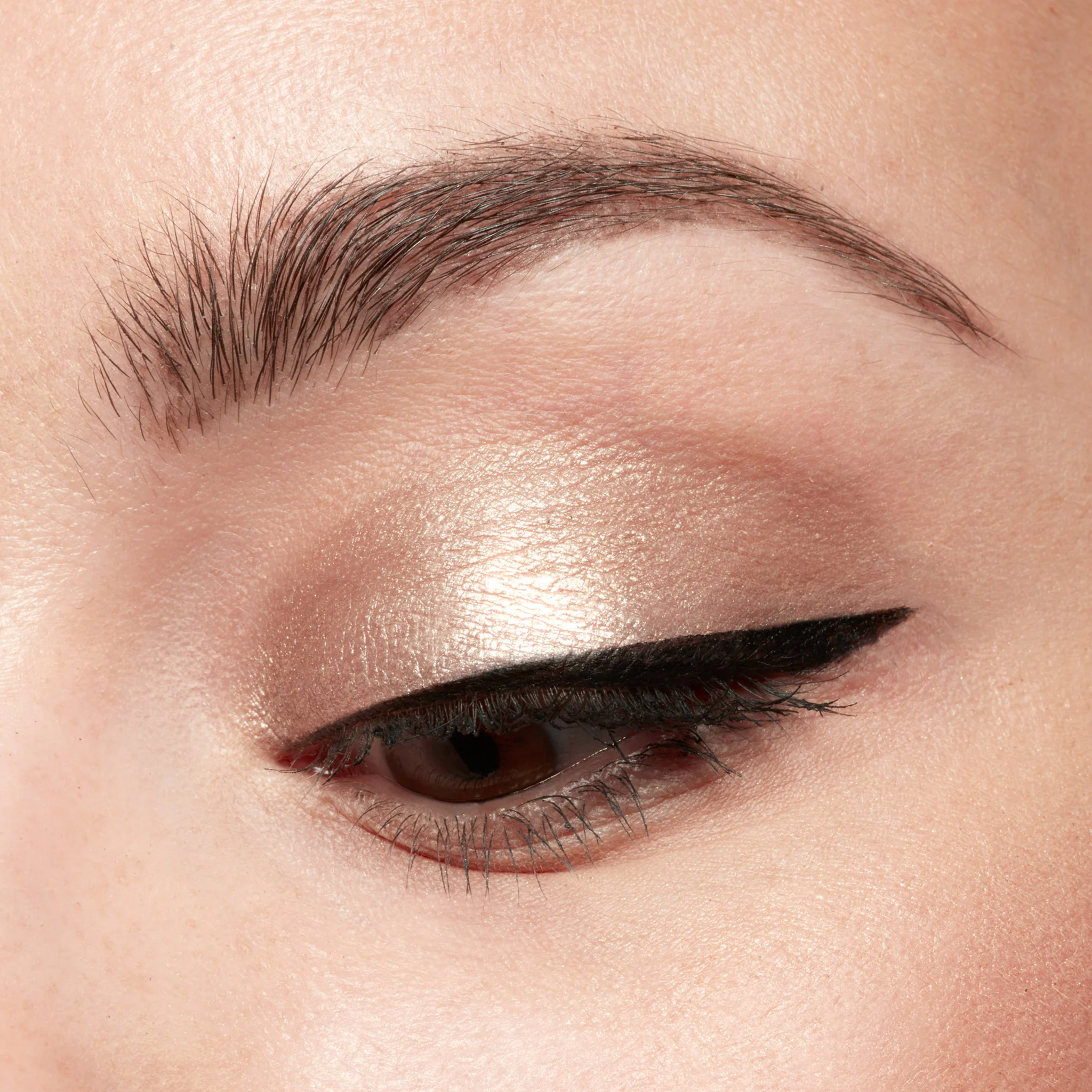 Shimmer & Glow Liquid Eye Shadow - Image 21