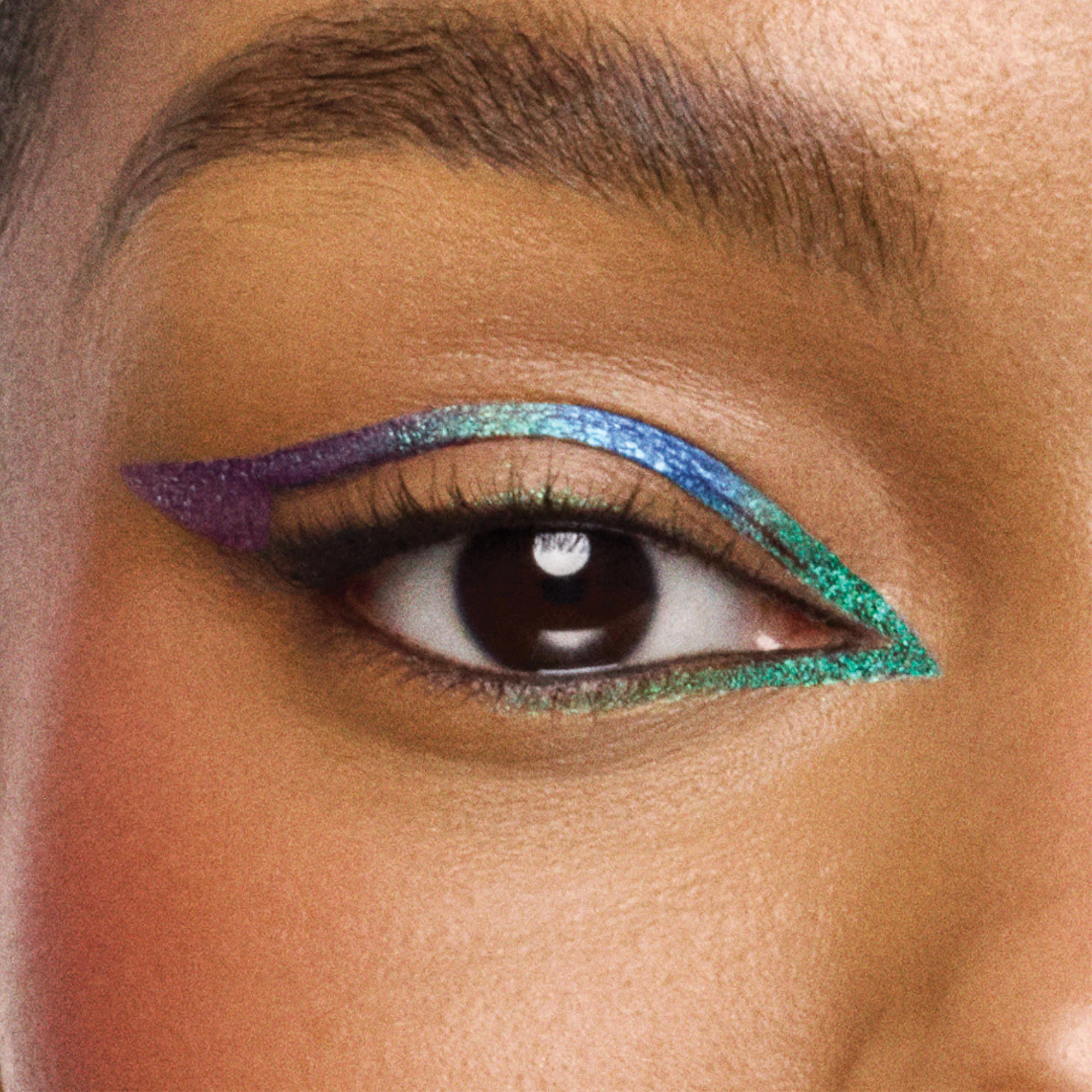 Stay All Day® Chroma-Flash Liquid Eye Liner - Image 30