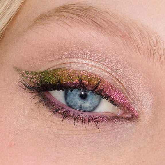 Stay All Day® Chroma-Flash Liquid Eye Liner - Image 4